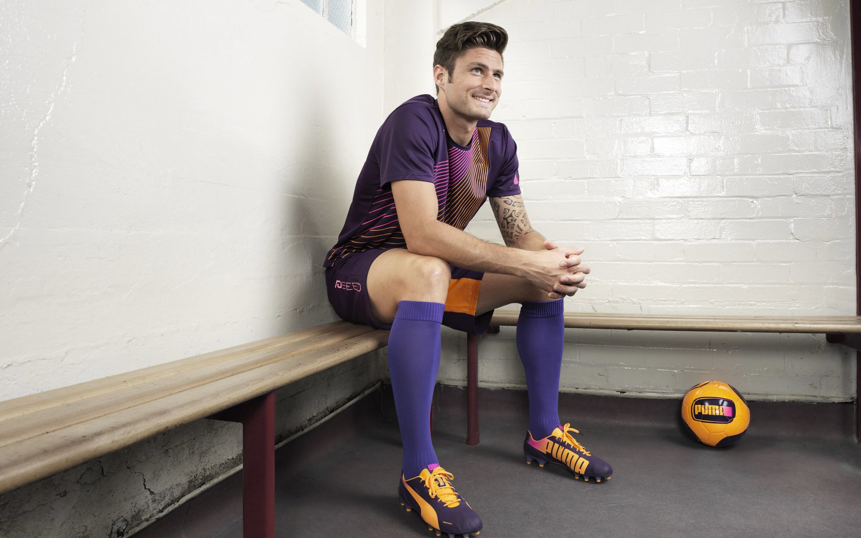 中国足球青少年赛事推行统一比赛心理指导计划，全国青少年足球教学指南