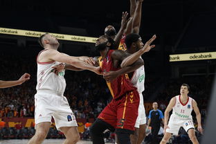 九游娱乐入口-全意大利裁判组执法！巴黎战拜仁，马里亚尼携VAR王牌待命，意大利 裁判